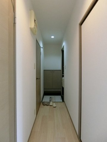 パストラル米原A棟の玄関