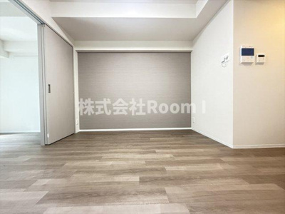 【居間・リビング】 | エスリードレジデンス大阪谷町ザ・マークス | こちらの居間で趣味の時間をお楽しみください