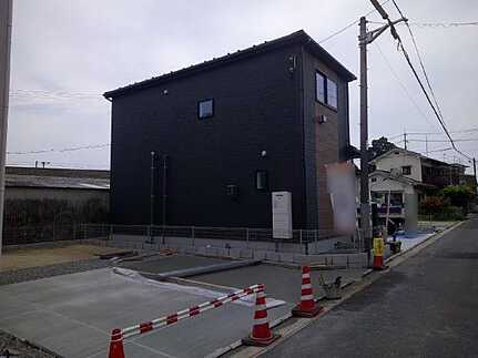 大竹市新町2丁目　新築一戸建て(全2棟）の前面道路含む現地写真