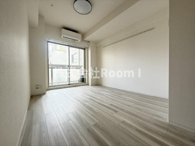 【居間・リビング】 | エスリードレジデンス大阪谷町ザ・マークス | ゆったりとしたリビングです