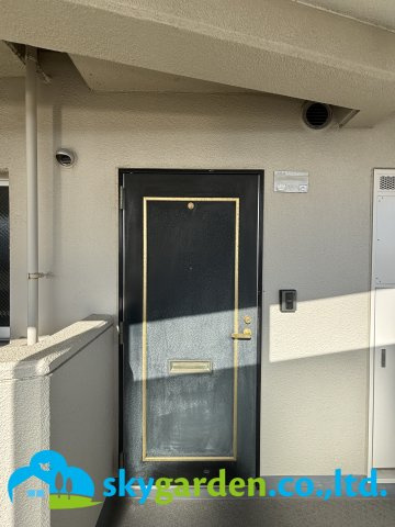 コスモ平塚中原の玄関