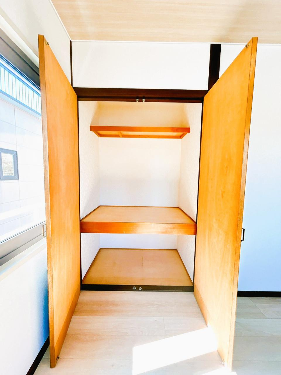 北見市美芳町６丁目２－３　中古売家の収納|【リフォーム済】2階洋室の収納です。クリーニング済みです。



