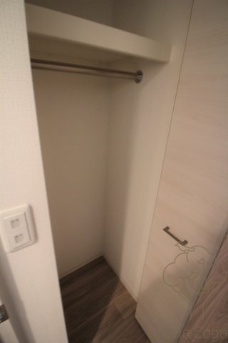 プレサンス南森町ライズの収納