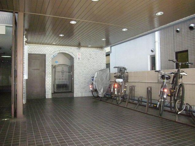 ライオンズマンション九段第二のその他共用部分|駐輪場