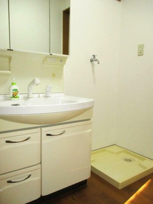 【洗面所】 | 山科区西野今屋敷町　中古戸建