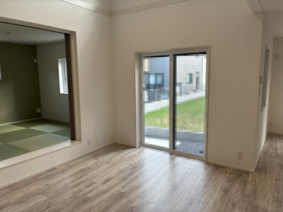 【居間・リビング】 | 大津市南志賀3丁目3-12　中古戸建