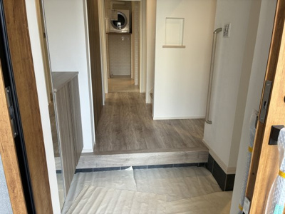 【玄関】 | 大津市南志賀3丁目3-12　中古戸建 | 玄関（内）