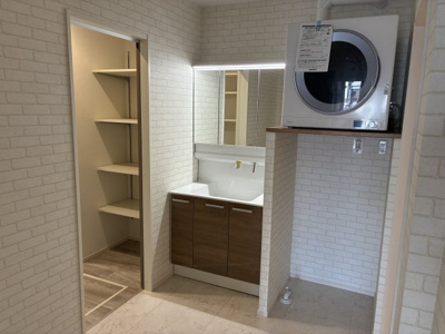 【設備】 | 大津市南志賀3丁目3-12　中古戸建 | 洗面台
