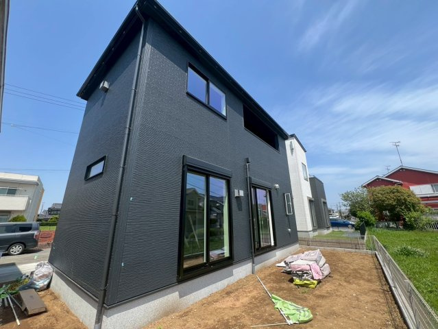 成田市本三里塚　新築戸建の外観