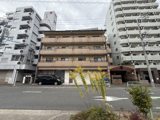 シーズンコート新栄