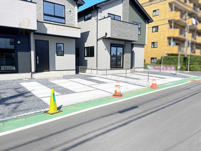 取手市井野台4期　新築戸建て　13号棟の駐車場|カースペースは2台お停めいただけます♪