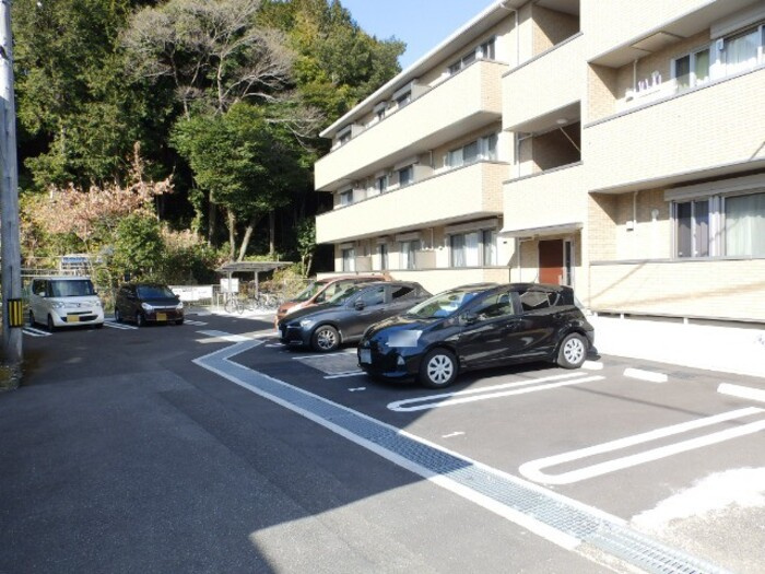 パピヨンの駐車場|駐車場