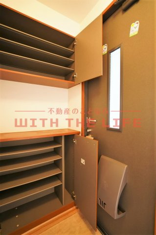 クレースモール【キャッシュバック対象物件】の玄関|毎日通る玄関はこちらです