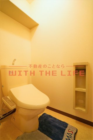 クレースモール【キャッシュバック対象物件】のトイレ|落ち着いた色調のトイレです