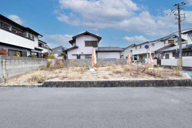 宝塚市末成町建築条件無し土地の外観|閑静な住宅地の建築条件無し土地です。