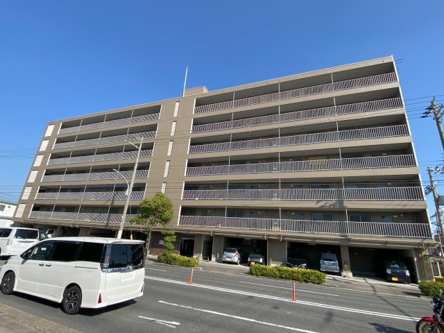 コボリクラスタ西宮の外観