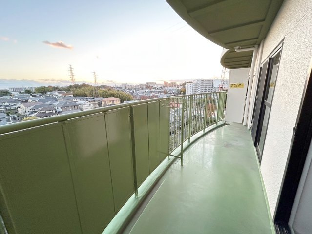 千里王子高層住宅Ａ棟のバルコニー|広々としたバルコニーです