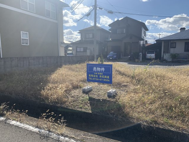 紀の川市畑野上売土地の外観