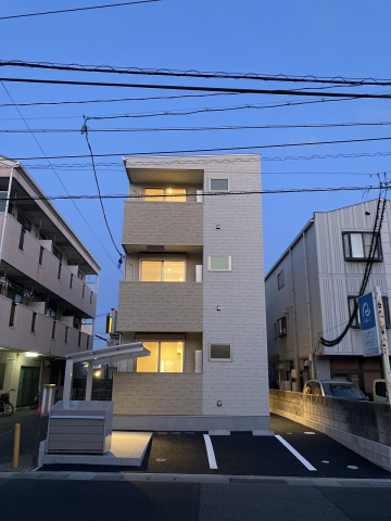 ＲＥＧＡＬＥＳＴ神田町Ⅲの外観