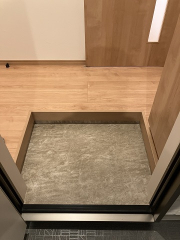 ＲＥＧＡＬＥＳＴ神田町Ⅲの玄関