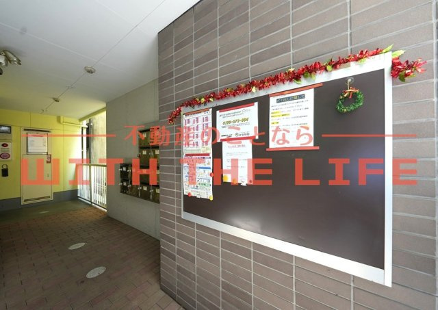 エスプリポート【キャッシュバック対象物件】のエントランス|落ち着いたエントランスです