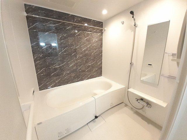 朝倉郡筑前町高上のアパートの浴室