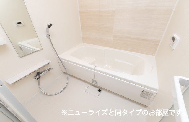 メゾン　ド　ヴィラ　Ａの浴室