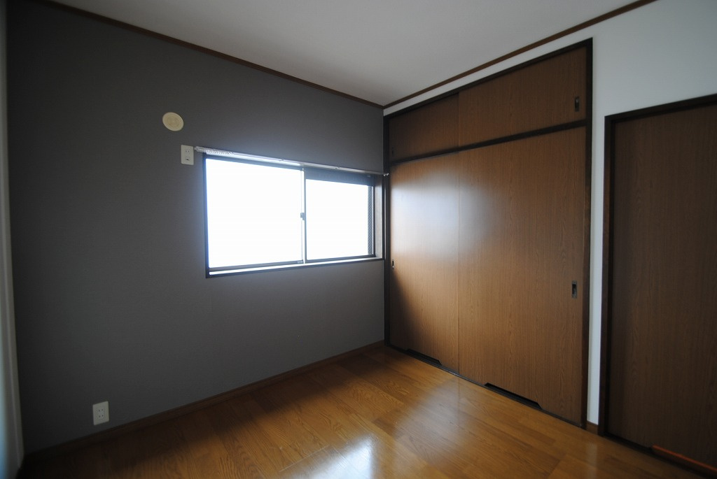 メゾンドールMURATAの洋室