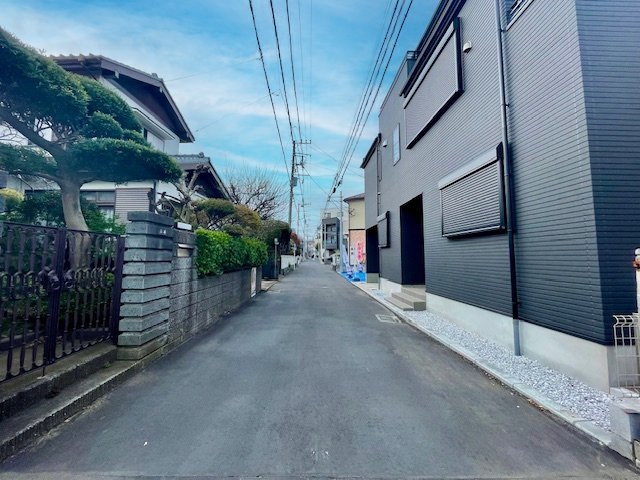 藤沢市辻堂新町2丁目　新築戸建　全3棟の前面道路含む現地写真|前面道路
