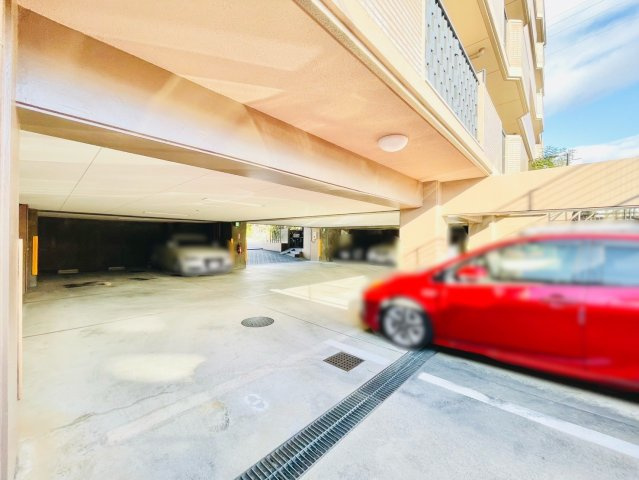 ユニーブル高針台の駐車場|駐車場②