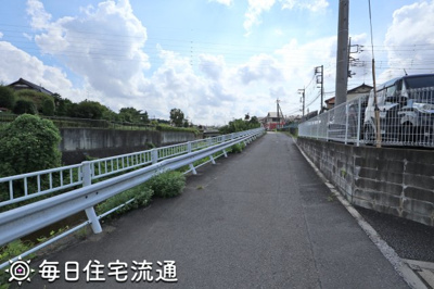 【周辺】 | グレイシャス