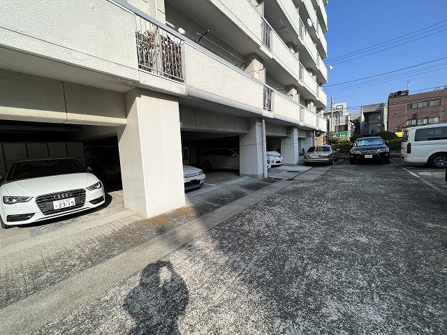 清澄ハイツの駐車場