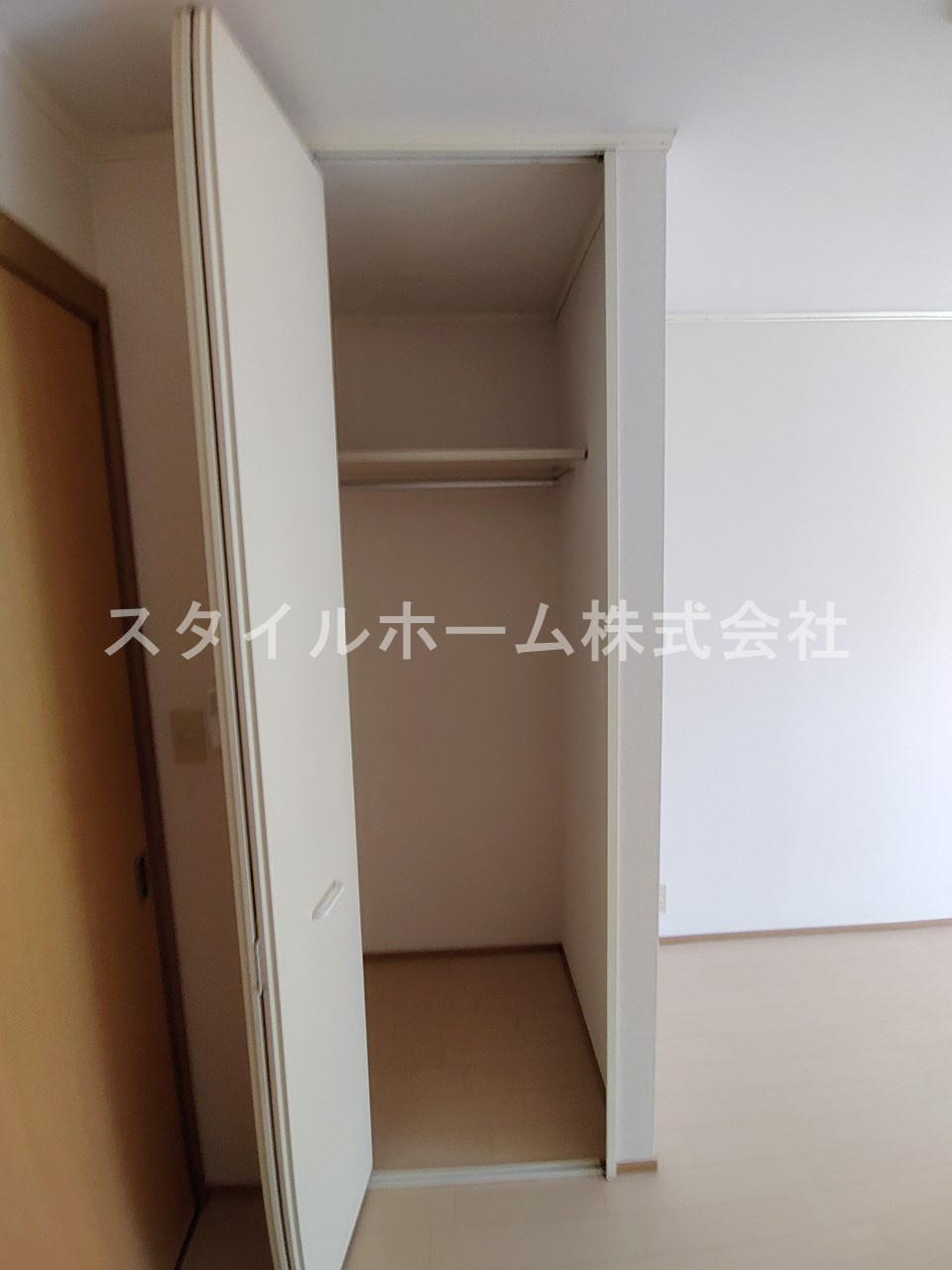 ビバ花田 Aの収納|別部屋写真です。