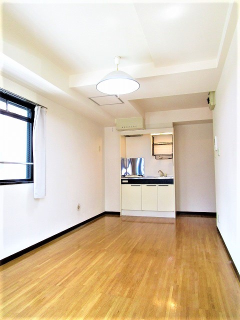 グレースヒグチの居間・リビング