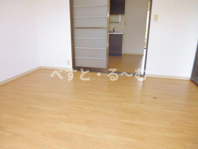 ウインズシャルマンの洋室