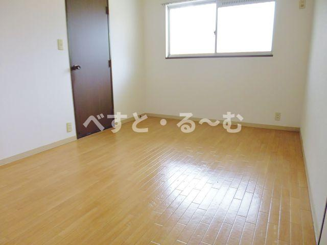 ウインズシャルマンの洋室