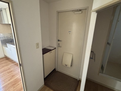 【玄関】 | コーポグランメールA棟