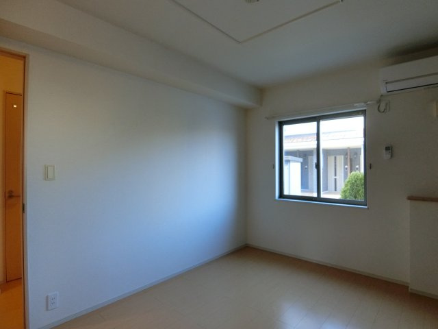 ブリッサ　Ｂの洋室