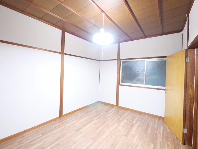 あすか住宅の居間・リビング|ゆったり過ごせる居間です