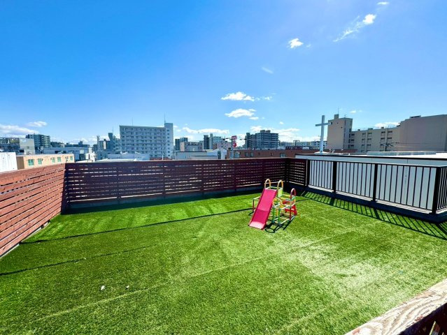 南１６条西１２丁目 戸建のバルコニー|眺望良好な屋上バルコニー☆