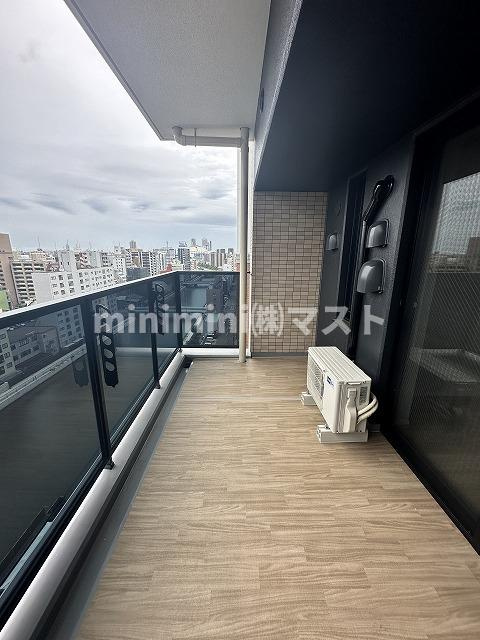 RJRプレシア南堀江のバルコニー