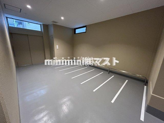 大阪市西区南堀江２丁目の賃貸マンションの駐車場