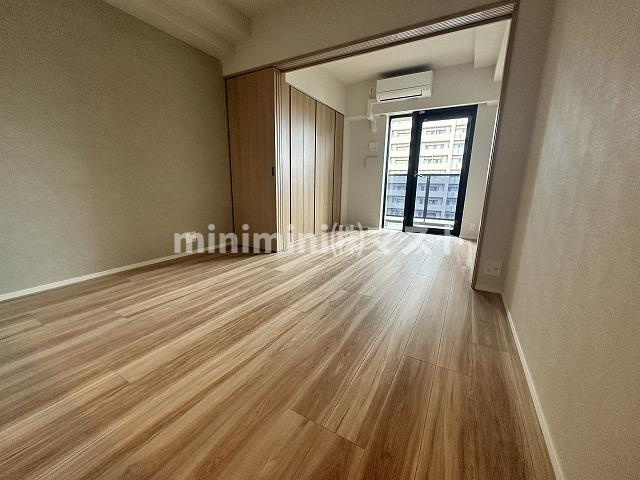 大阪市西区南堀江２丁目の賃貸マンションの居間・リビング