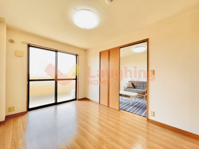 【洋室】 | ローズマリーⅡ | 明るい洋室です