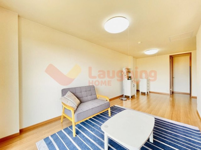 【内装】 | ローズマリーⅡ | 明るい室内です