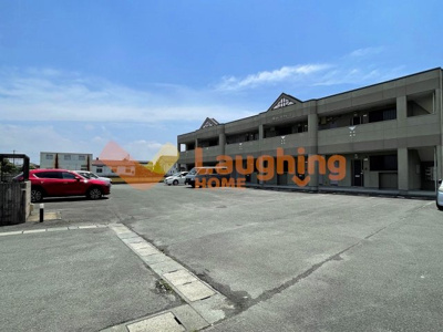 【駐車場】 | ローズマリーⅡ | 車をお持ちの方に嬉しい駐車場付きの物件です