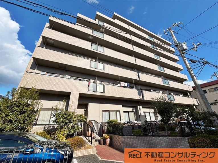 サーパス鳴尾の外観