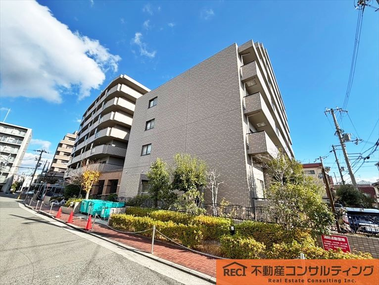 サーパス鳴尾の外観