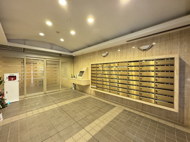 シティ音羽のエントランス