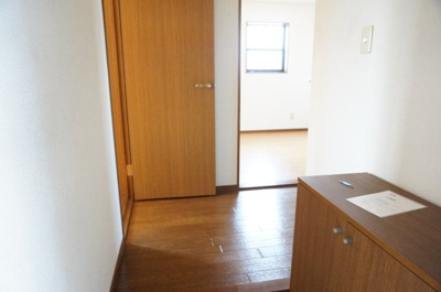 【玄関】 | コーポミストラルⅢ